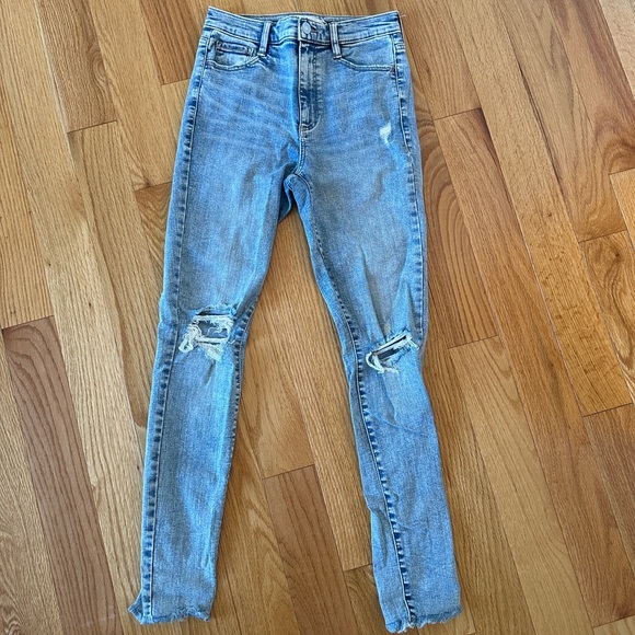 Garage Distressed Jeans - Picture 1 of 2
